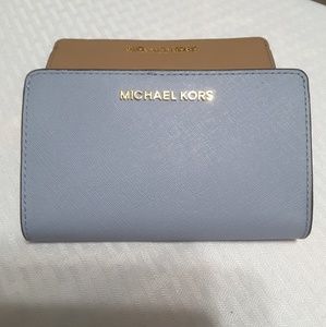 Michael Kors Wallet Jet Set Travel - Pale Blue